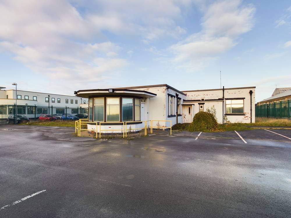 Sale of 93 Humber Enterprise Park in Brough is now complete