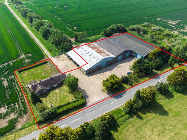 Warehouse And Bungalow, Neap House Road, Gunness, Scunthorpe, Lincolnshire , DN15